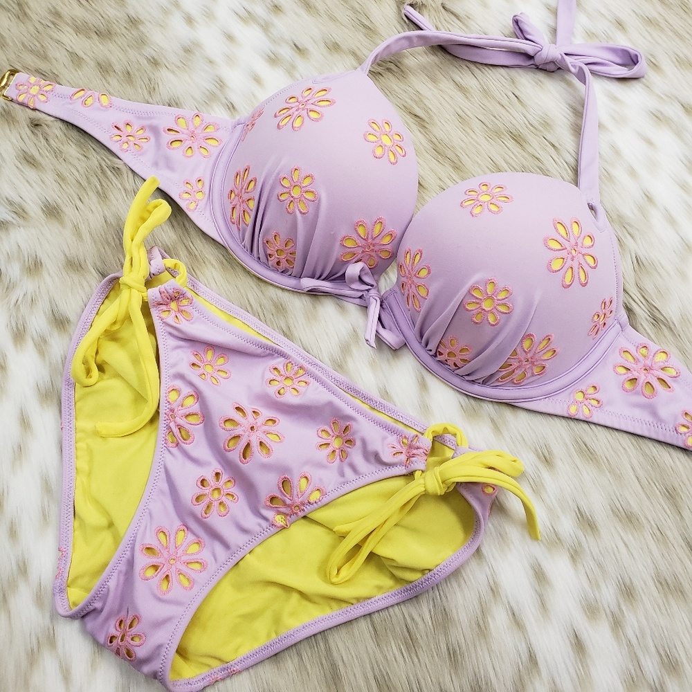 Victoria's Secret Push Up Tie Swim Suit 32D Small